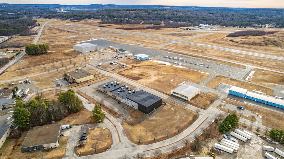 More Photos Of 33 Omni Cir, Auburn Distribution For Lease