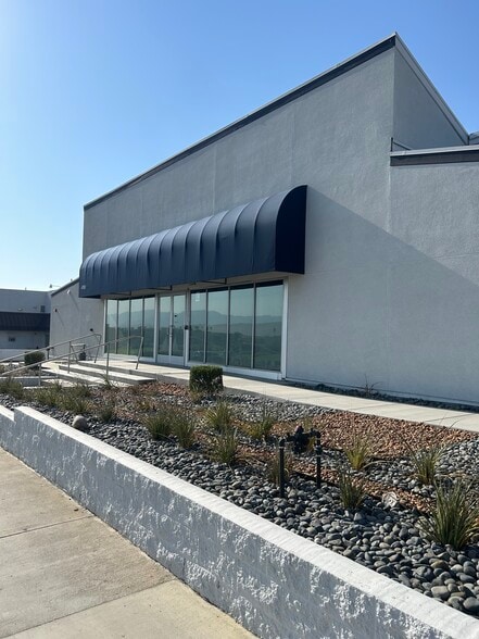 More Photos Of 4765 E Ramon Rd, Palm Springs Storefront Retail Office For Sale