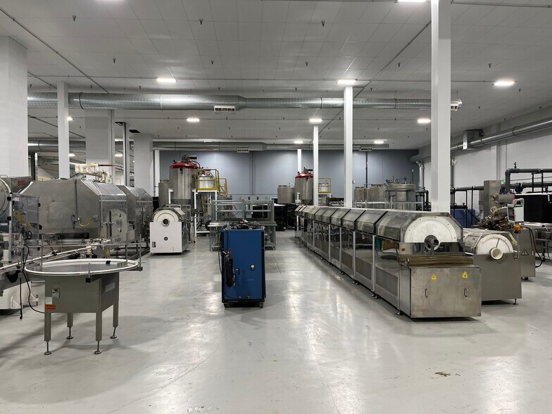 More Photos Of 717 E Industrial Blvd, Pueblo Distribution For Lease