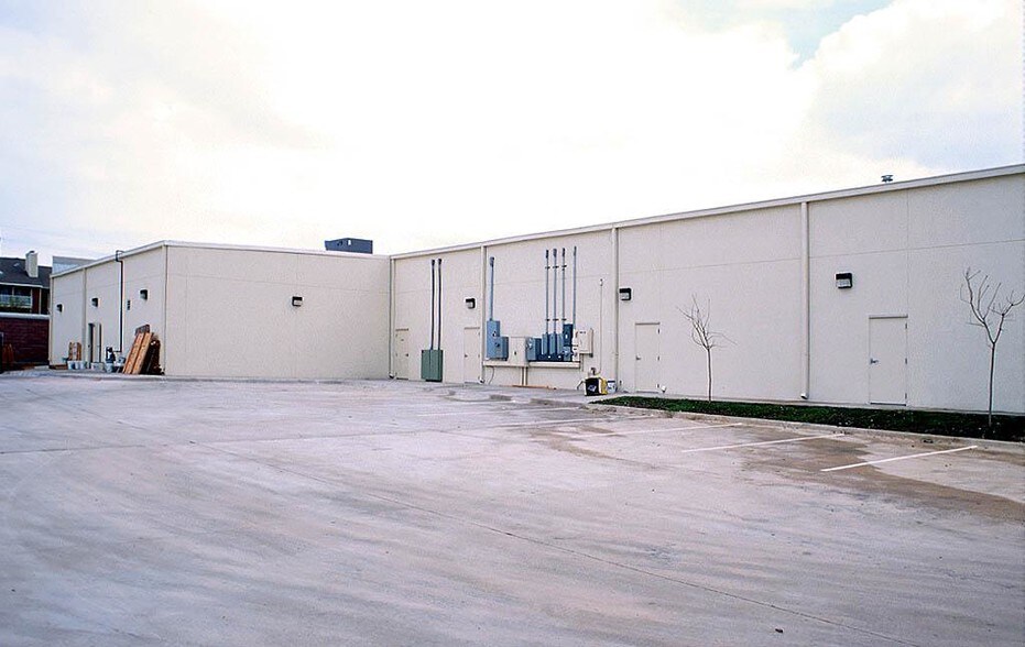 More Photos Of 19177 Preston Rd, Dallas Unknown For Lease