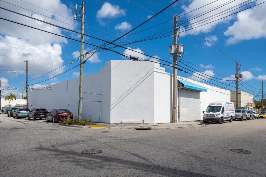Primary Photo Of 2585 NW 21st Ter, Miami Warehouse For Lease