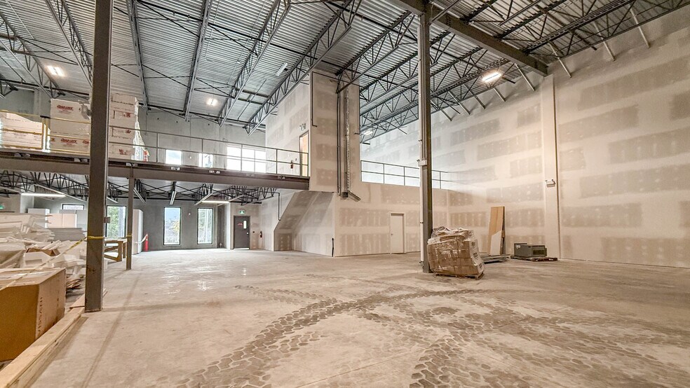 More Photos Of 3240 48 Av, Vernon Unknown For Lease