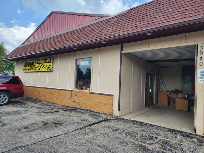 Primary Photo Of 3940 N Grand River Ave, Lansing Warehouse For Sale