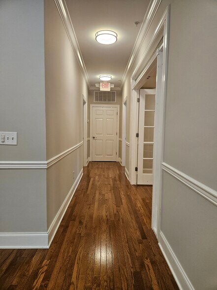 More Photos Of 321 Billingsly Ct, Franklin Loft Creative Space For Lease