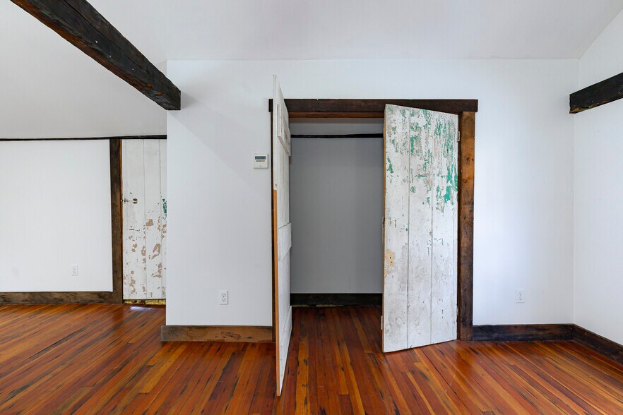 More Photos Of 2404 Salt Point Tpke, Clinton Corners Office For Lease