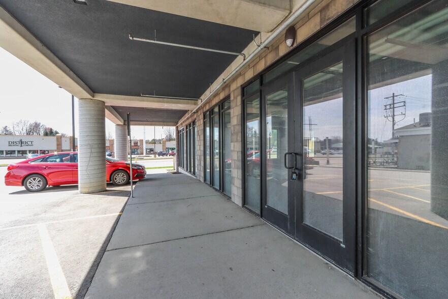 More Photos Of 209 Division St, Stevens Point Apartments For Lease