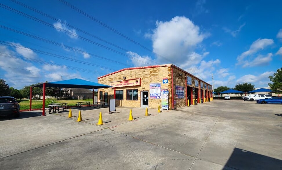 More Photos Of 14935 Fall Creek View Dr, Humble Carwash For Sale
