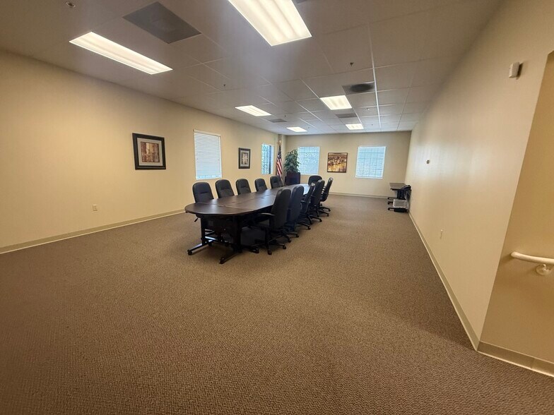 More Photos Of 8222 118th Ave, Largo Warehouse For Sale