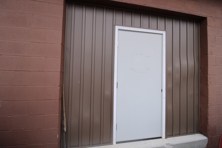 More Photos Of 68 Baldwin St, West Springfield Storefront Retail Office For Lease