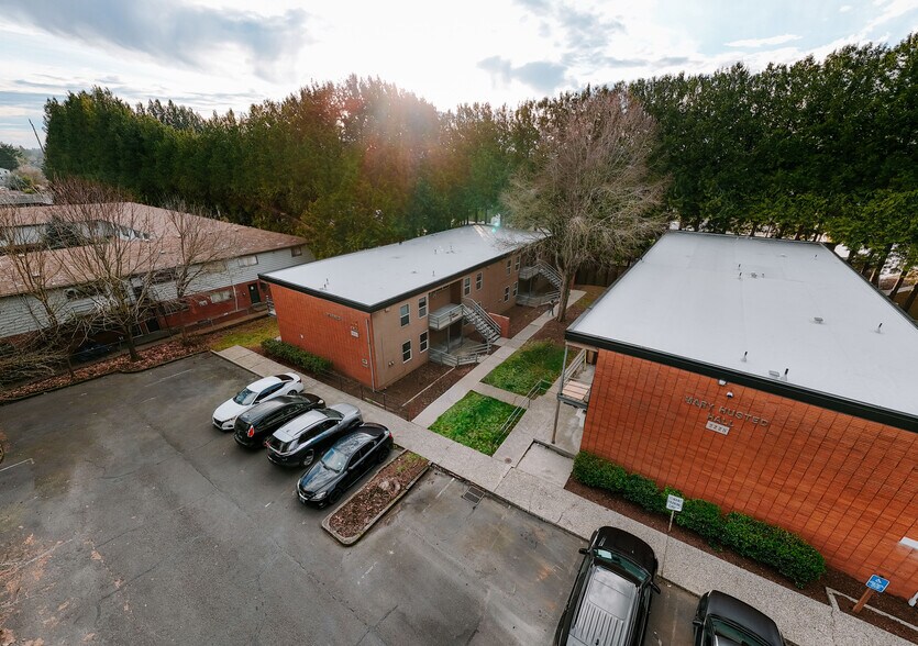More Photos Of 2219-2231 SE 66th Ave, Portland Dormitory For Sale