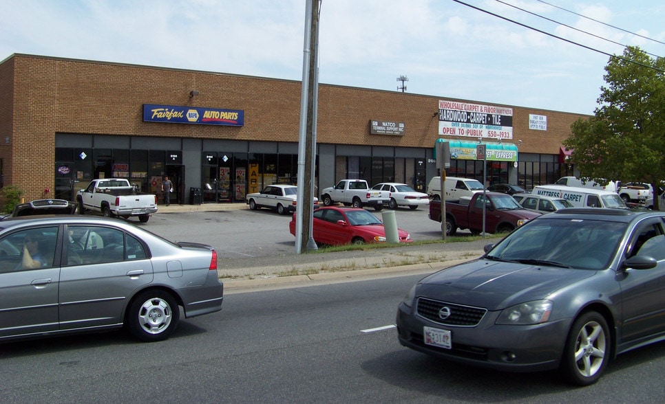 More Photos Of 8196 Terminal Rd, Lorton Showroom For Lease