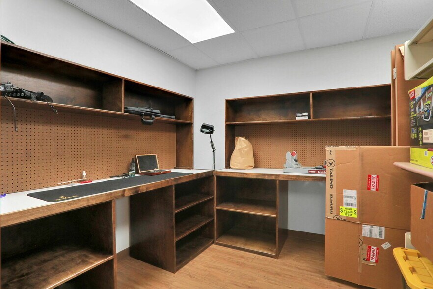 More Photos Of 1712-1736 University Blvd S, Jacksonville Medical For Sale
