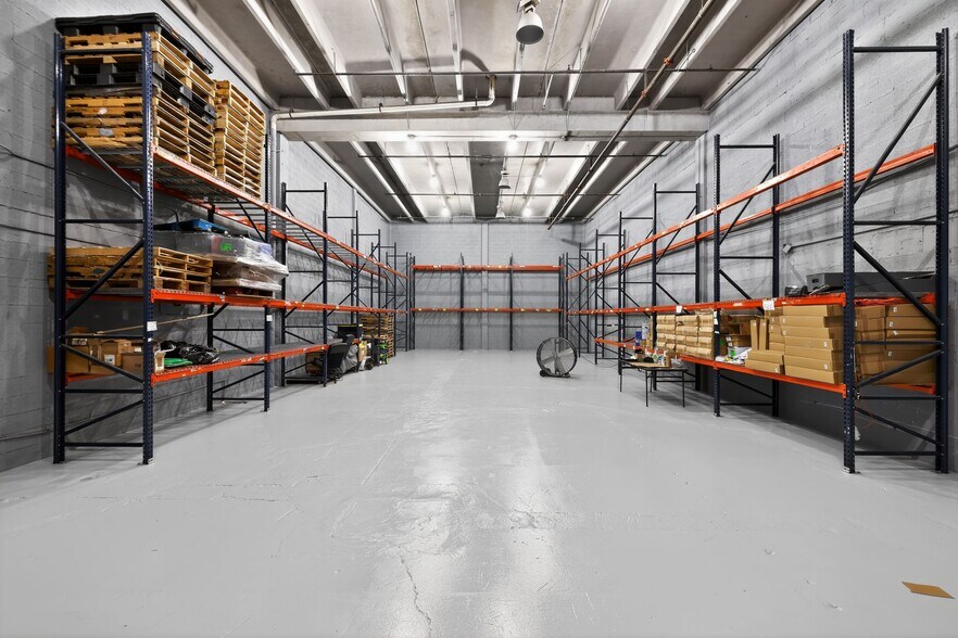 More Photos Of 7080-7088 NW 50th St, Miami Warehouse For Sale
