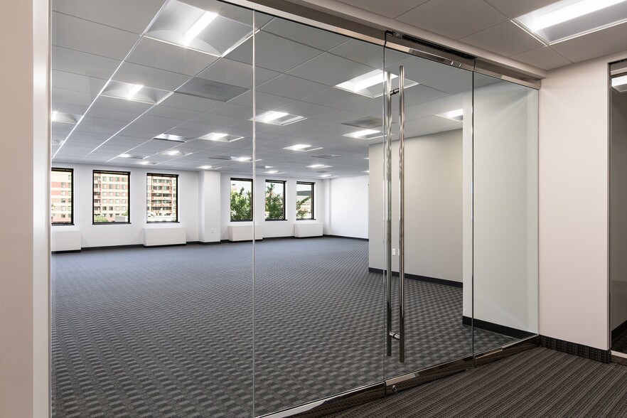 More Photos Of 209 Madison St, Alexandria Office For Lease
