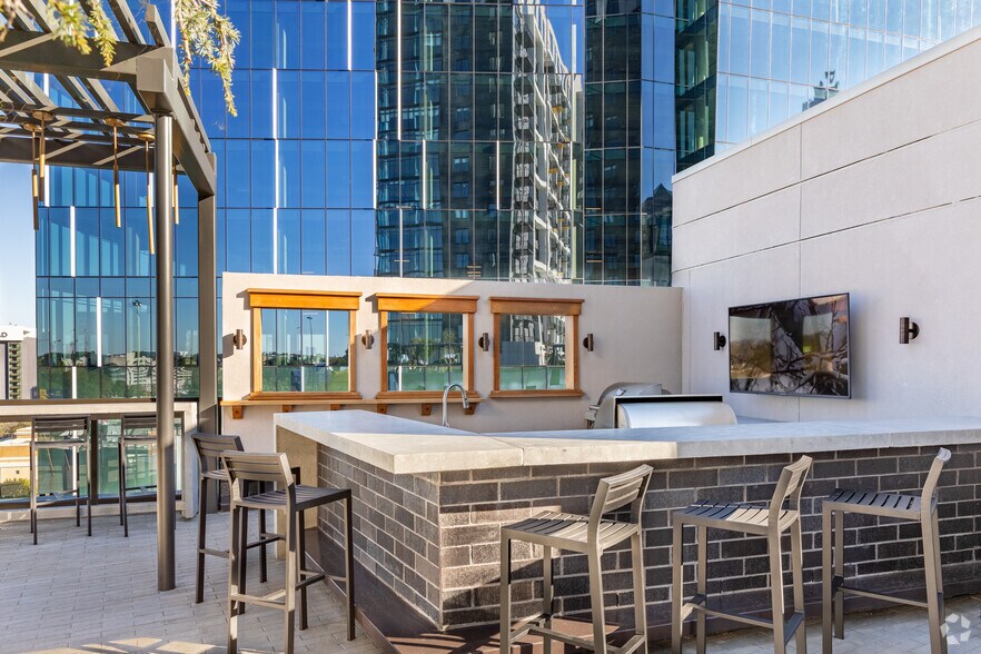 More Photos Of 1331 Spring St NW, Atlanta Unknown For Lease