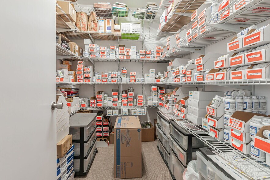 More Photos Of 1014 Clement St, San Francisco Storefront Retail Office For Sale