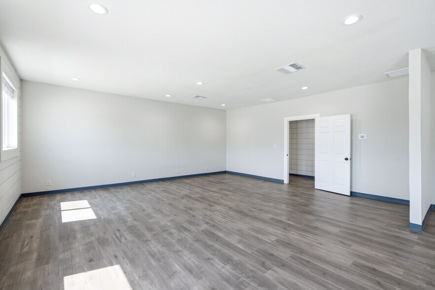 More Photos Of 247 E Highland Ave, San Bernardino Office Residential For Sale