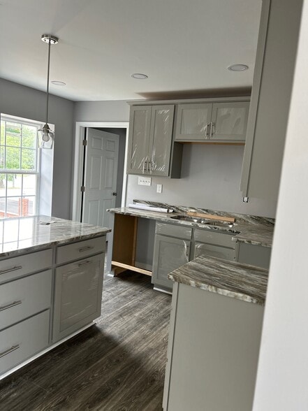 More Photos Of 16804 US Highway 64, Somerville Office For Sale