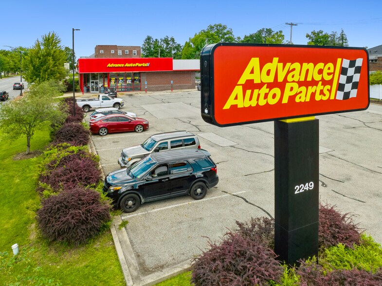 More Photos Of 2249 State Rd, Cuyahoga Falls Freestanding For Sale