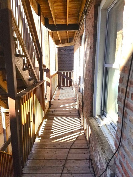 More Photos Of 2445 E 79th St, Chicago Storefront Retail Residential For Sale