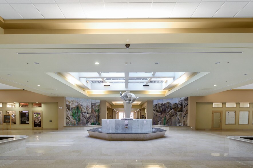 More Photos Of 57725 Twenty Nine Palms Hwy, Yucca Valley Freestanding For Lease