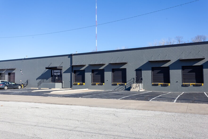 More Photos Of 3155-3175 Terrace St, Kansas City Warehouse For Lease
