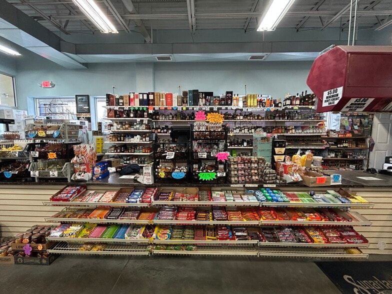 More Photos Of 49 Fall River Ave, Rehoboth Freestanding For Sale