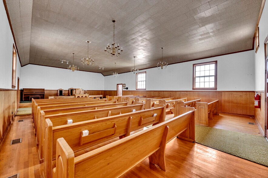 More Photos Of 4826 Co 217 rd, Hillsboro Specialty For Sale