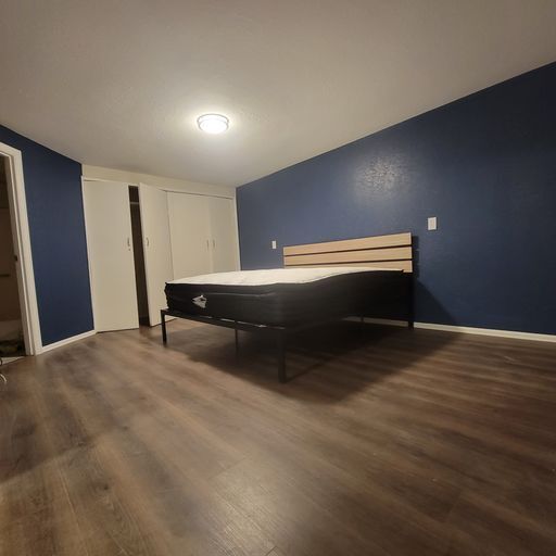 More Photos Of 1901 Rose Ave, Burlington Hotel For Sale