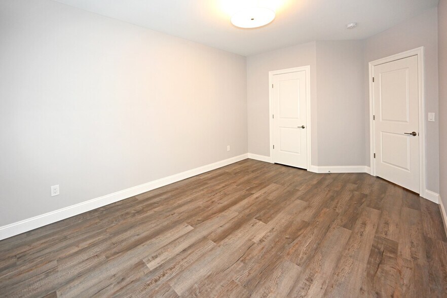 More Photos Of 180-184 Godwin Ave, Midland Park General Retail For Sale
