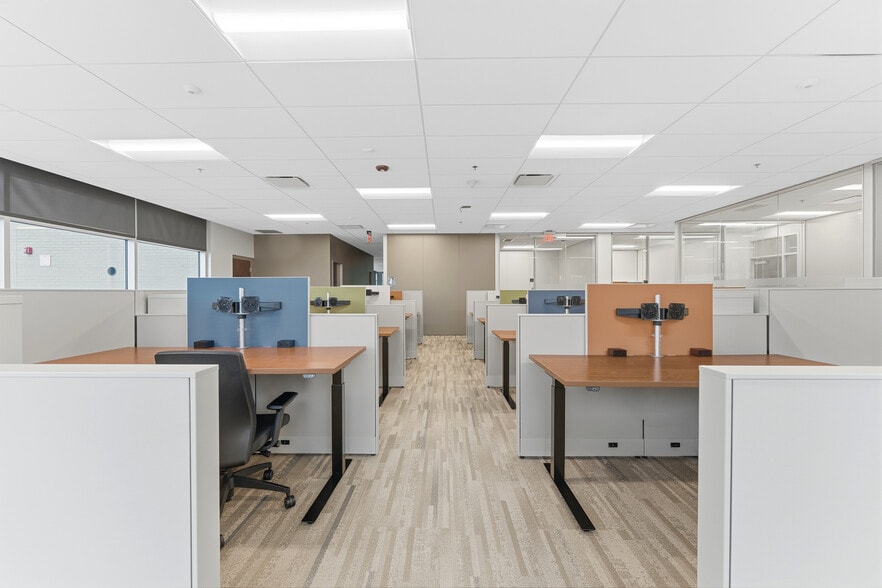More Photos Of 423 Fortress Blvd, Morgantown Office For Sale