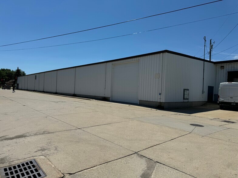 Primary Photo Of 526 N Commercial St, Neenah Warehouse For Lease