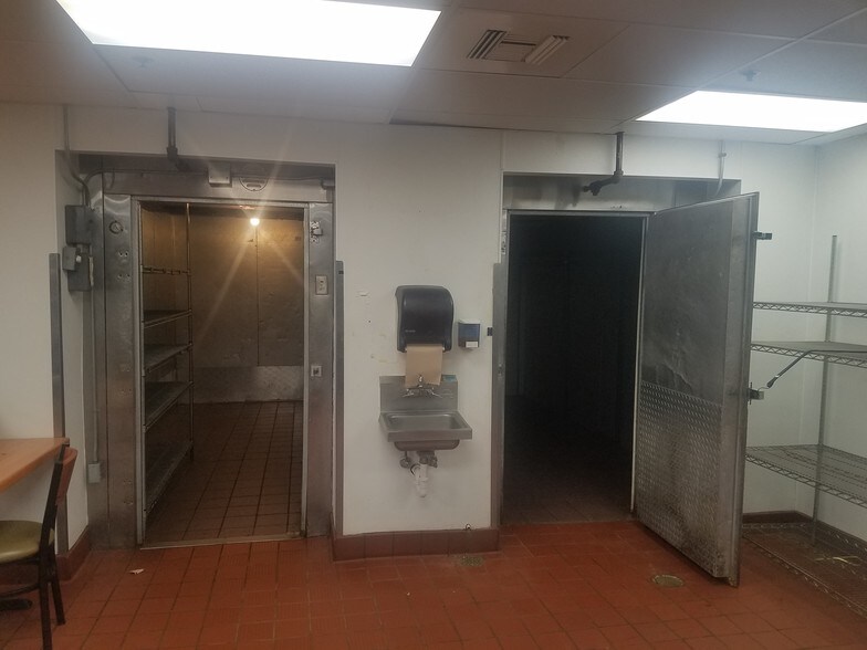 More Photos Of 1405 Mn-33 S, Cloquet Restaurant For Lease