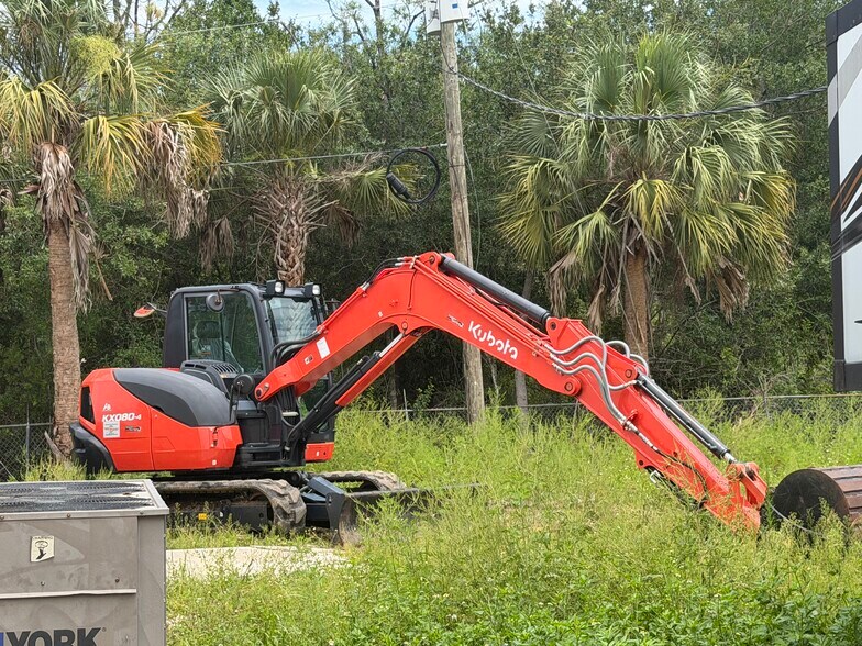 More Photos Of 16070 Tamiami Trl, Punta Gorda Industrial For Sale