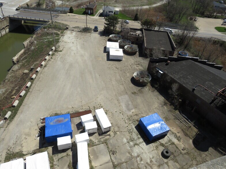 More Photos Of 224 Main St, Marseilles Industrial For Sale