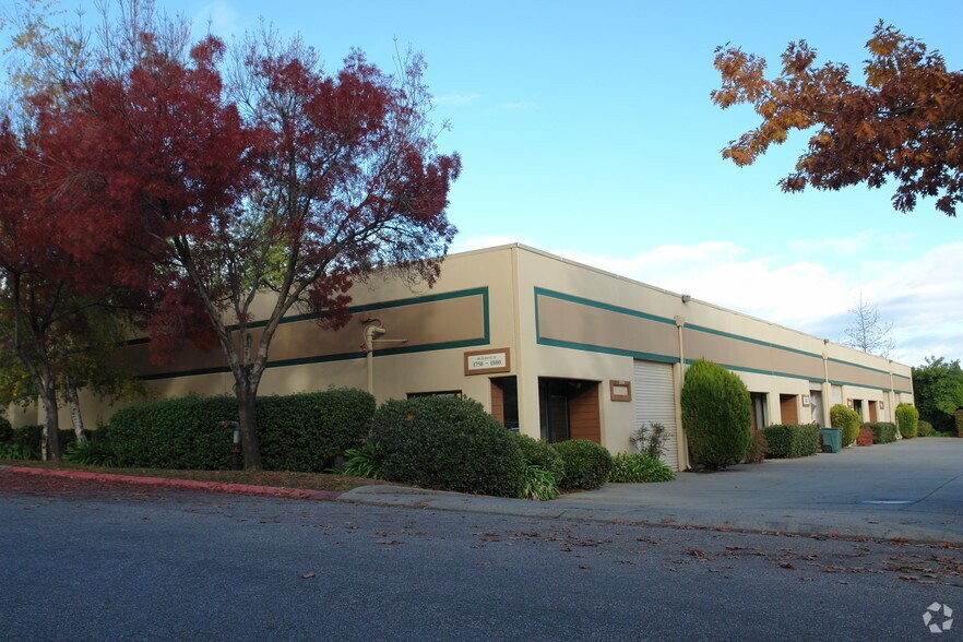 Primary Photo Of 1750-1800 Industrial Dr, Auburn Warehouse For Lease