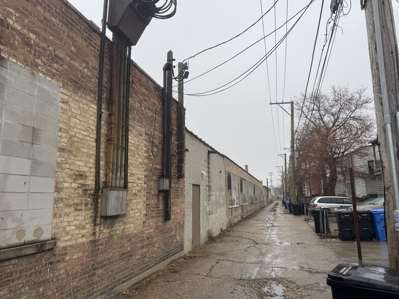 More Photos Of 4519 W Lake St, Chicago Warehouse For Sale