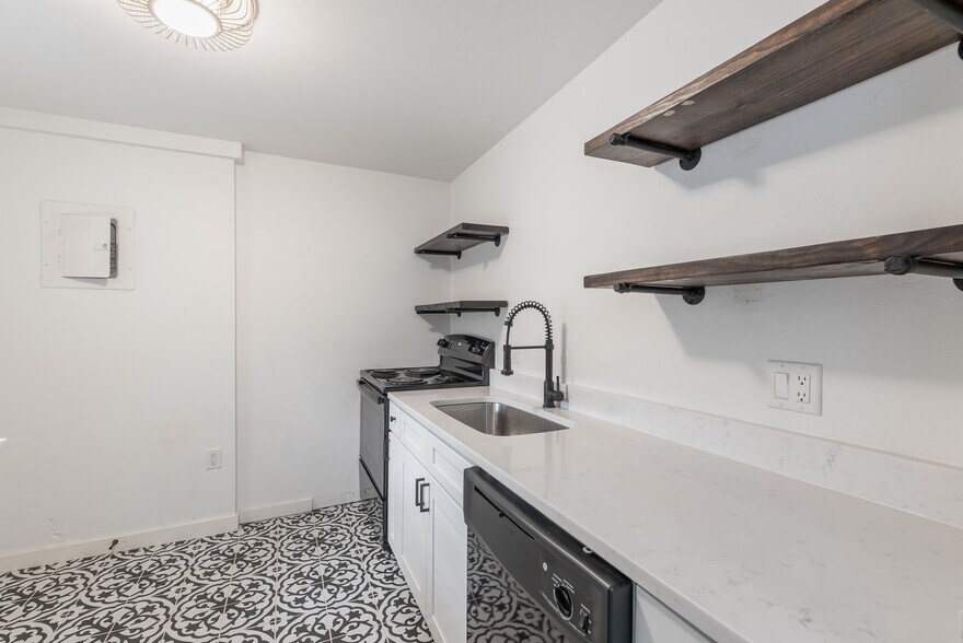 More Photos Of 1520 Broadway St, Little Rock Multifamily For Sale