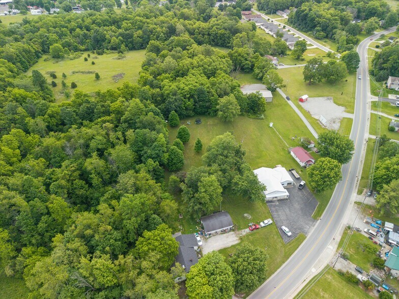 More Photos Of 904 N West St, Hillsboro Land For Sale