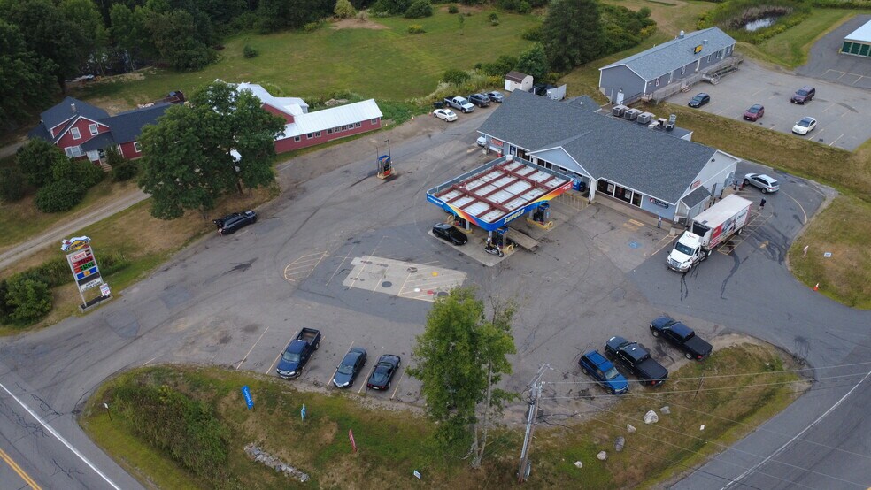 More Photos Of 16 Vassalboro Rd, China General Retail For Lease