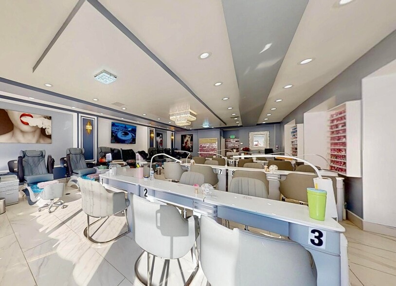 More Photos Of 1312 US Highway 30, Schererville Storefront For Sale