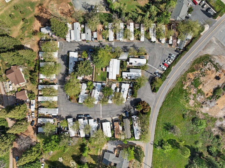 More Photos Of 639 Whiting St St, Grass Valley Manufactured Housing Mobile Home Park For Sale
