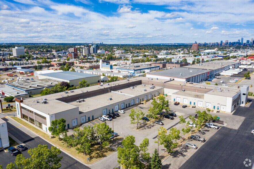 Primary Photo Of 6020 2nd St SE, Calgary Showroom For Lease