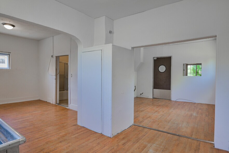 More Photos Of 512 San Juan St, Trinidad Flex For Sale