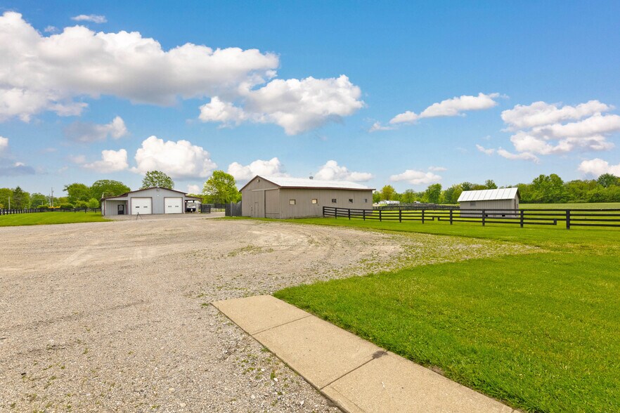 More Photos Of 9317 S Johnstown-Alexandria Rd, Johnstown Horse Stables For Sale