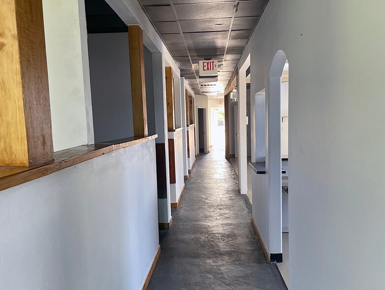 More Photos Of 2037 E Irlo Bronson Memorial Hwy, Kissimmee Medical For Lease