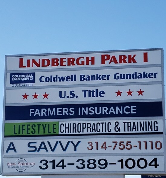 More Photos Of 2402-2418 N Hwy 67, Florissant Office For Lease