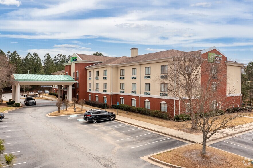 Primary Photo Of 2499 Satellite Blvd, Buford Hotel For Sale