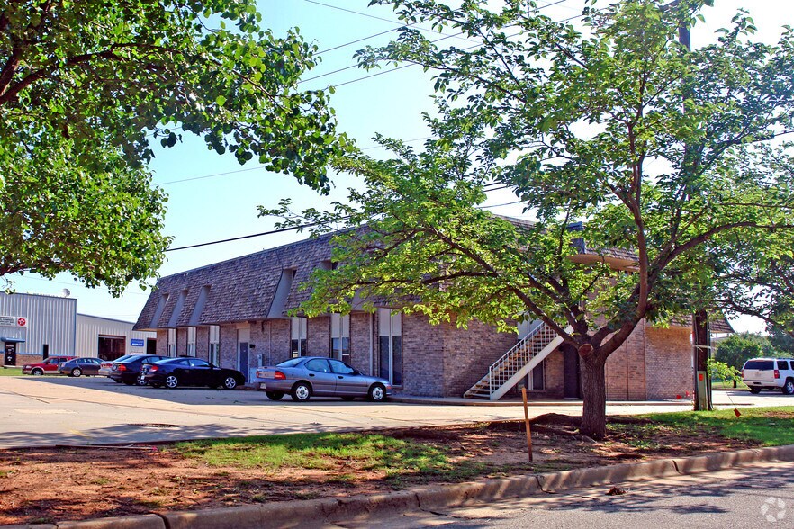 More Photos Of 7201 N Classen Blvd, Oklahoma City Office For Lease