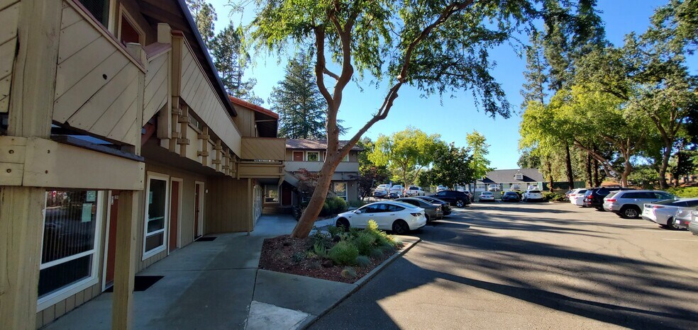 More Photos Of 520 La Gonda Way, Danville Medical For Lease